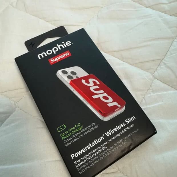 슈프림 모피 맥세이프 보조배터리 레드 5000mAh