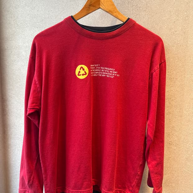 Long-sleeve red