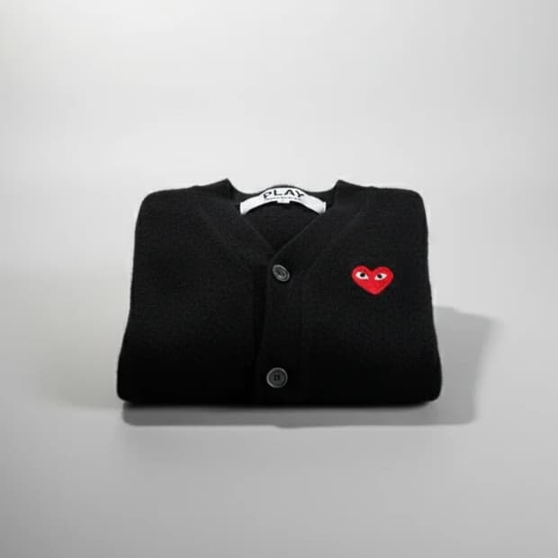 정품)꼼데가르송 플레이 블랙 하트 와펜 가디건 /여55~66