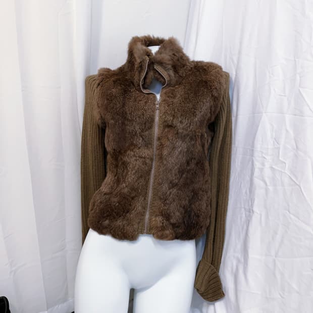 세실맥비 y2k 래빗퍼트리밍 니트 집업