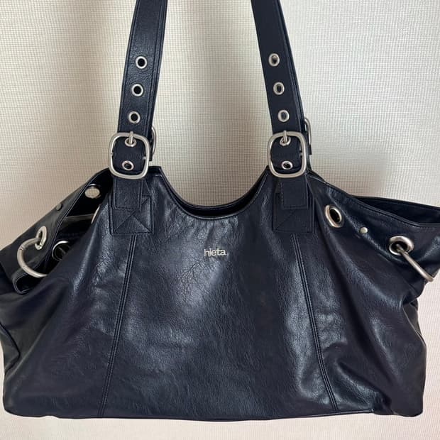 히에타 becky 백 네이비