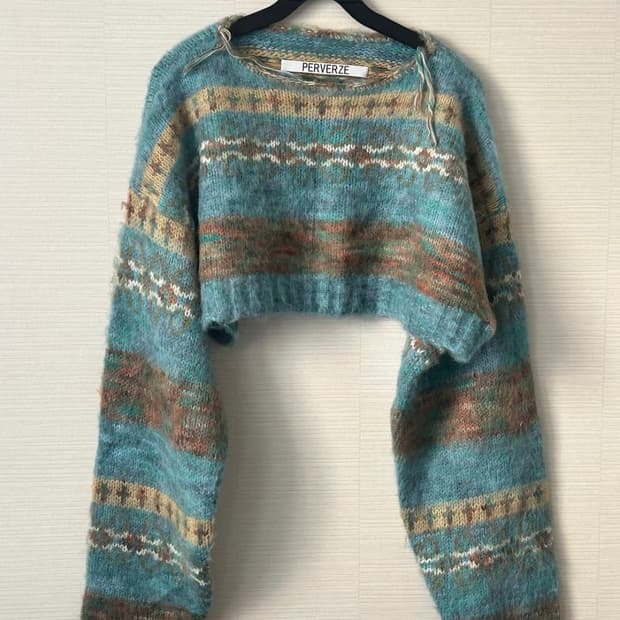 Perverze 퍼버즈 니트탑 볼레로