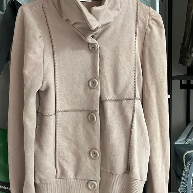 빅버튼 하이넥 절개집업