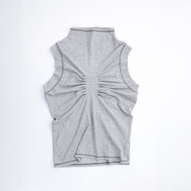 울리카상투스 pintuck highneck top s 