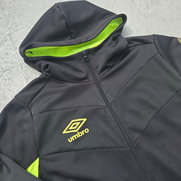 Umbro 엄브로 형광 블랙 후드 져지