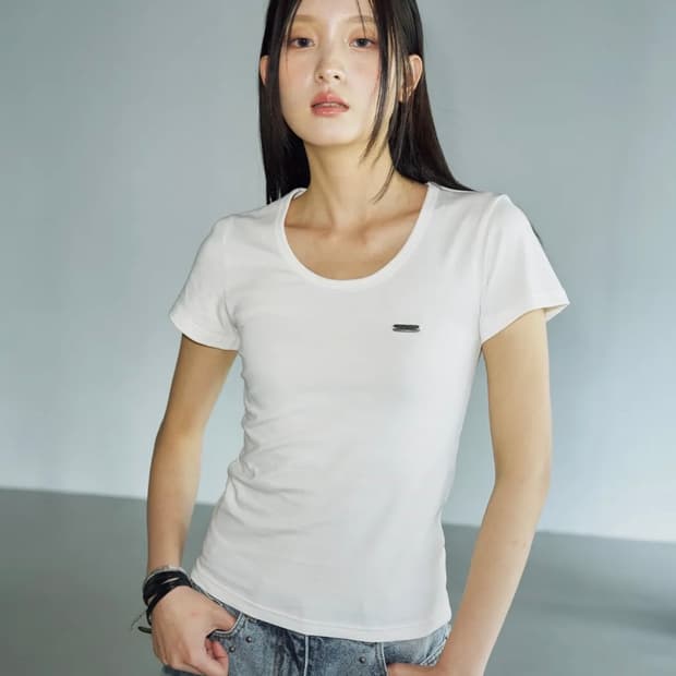 헬레네파리스 헬레네 그레이버 하프 티셔츠
