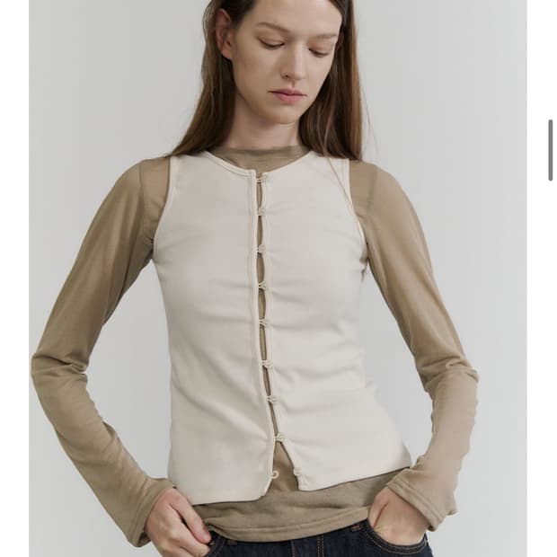 이브세이지 버튼 슬리브리스 아이보리