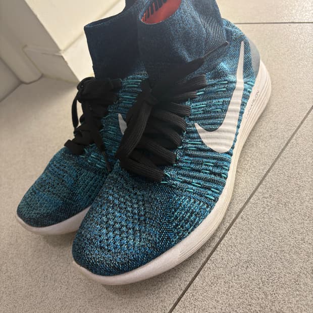 나이키 플라이니트 운동화