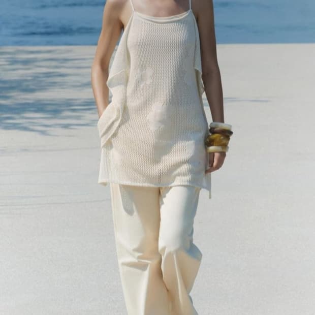 자라 미니원피스 M  에쿠루색상   택달린 새제품 구입가55000