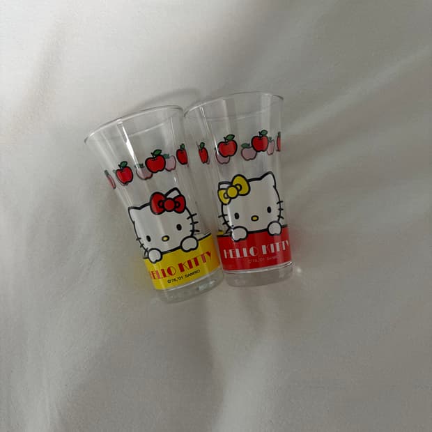빈티지 키티컵 2개 