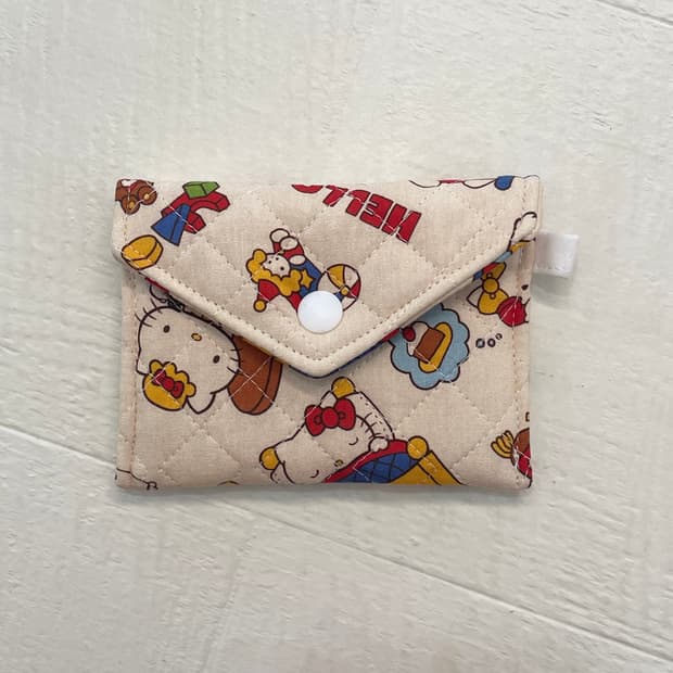 [ 핸드메이드 ] 헬로키티 가족 원단 똑딱이 카드지갑
