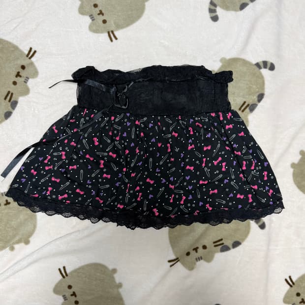 Abbey dawn 레이스 치마