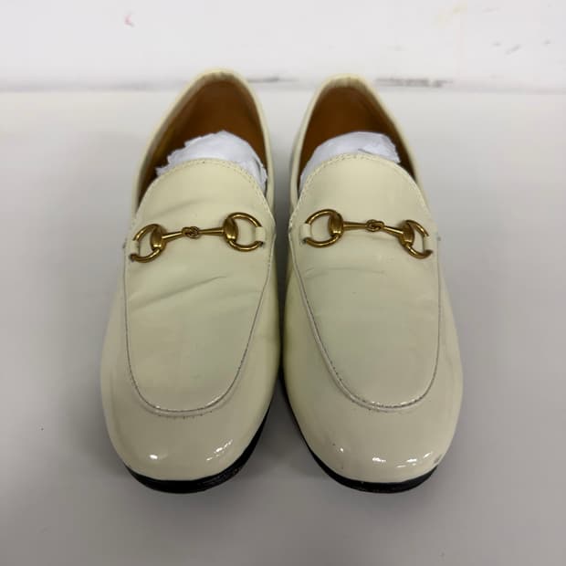 정품) 구찌 홀스빗 여성 에나멜 금장 로퍼 37