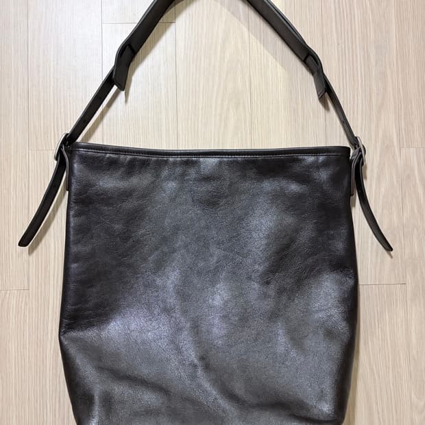 프로퍼빌롱잉즈 자루백 jaru 애쉬브라운