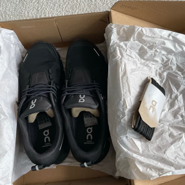 온러닝 클라우드 5 워터프루프 235