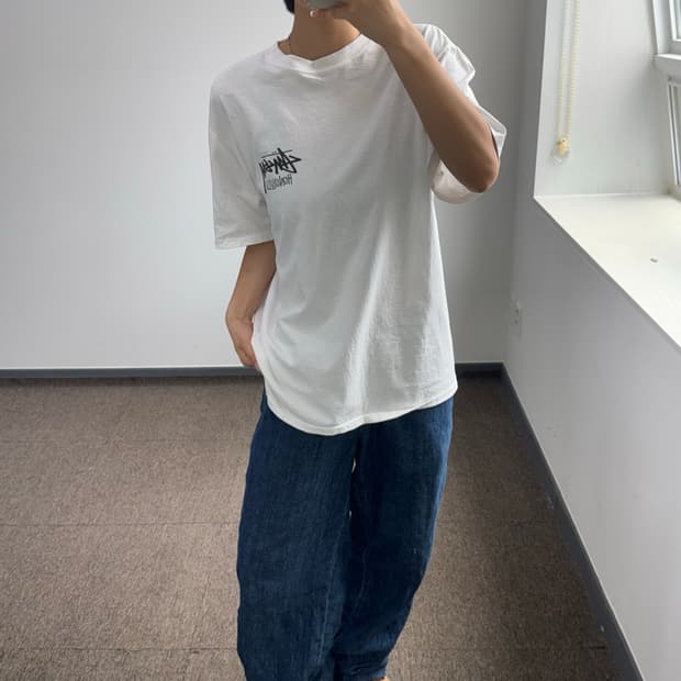 Stussy 스투시 호놀룰루 백 빅로고 화이트 반팔