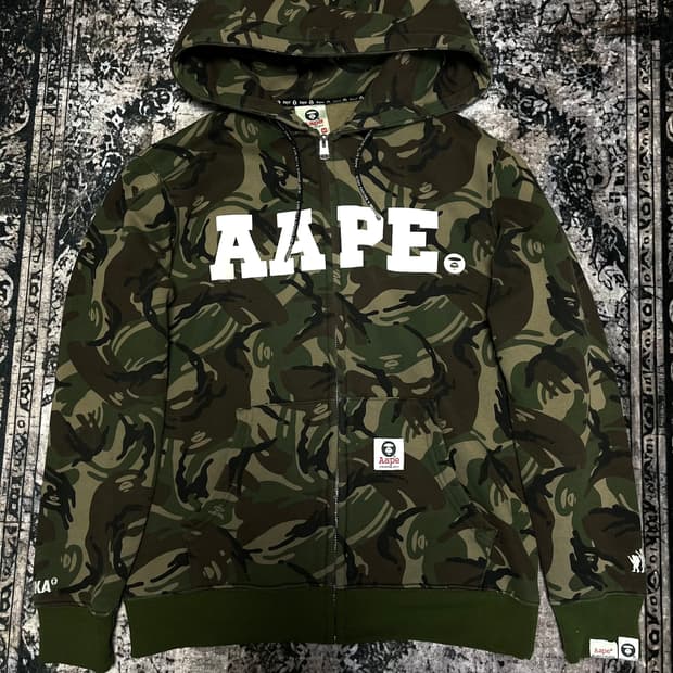 에이프 카모플라쥬 후드집업