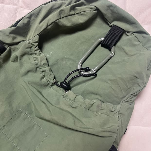 에메모가든x스무스무드 백팩 카키