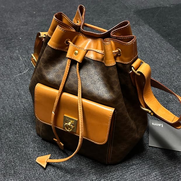 CELINE 빈티지 드로스트링 버킷백 90s Made in Italy