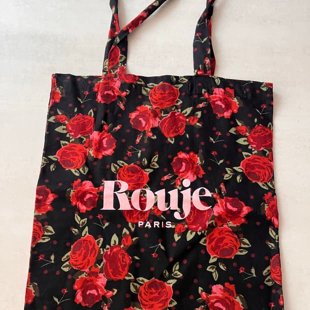 Rouje 후즈 레드 로즈 에코백