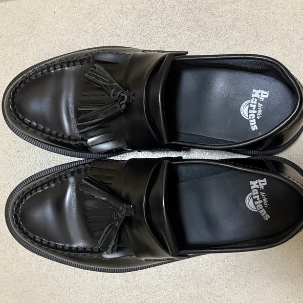 닥터마틴 아드리안 240