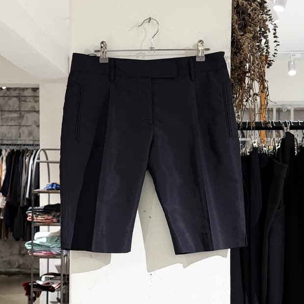 프라다 블랙 핀턱 슬랙스 숏팬츠