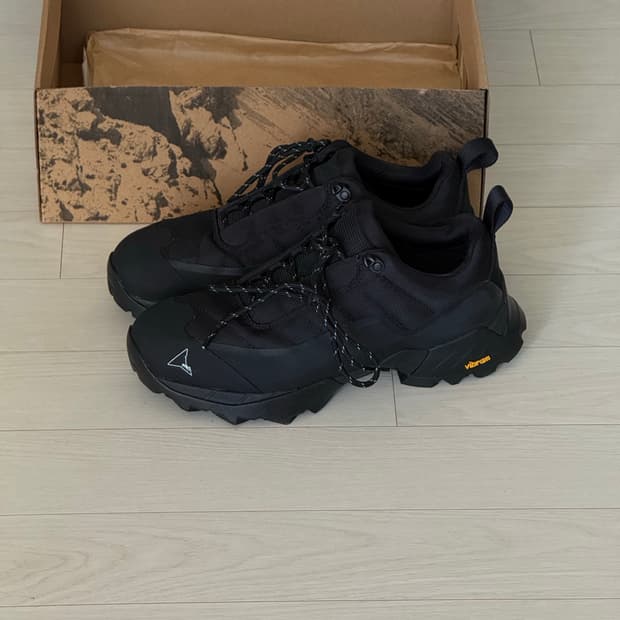 로아하이킹 카타리나 42size 블랙