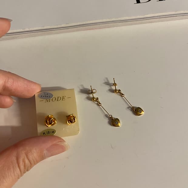 장미 하트 귀걸이 2개 