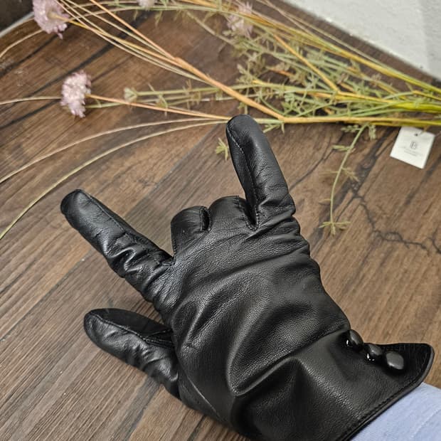 블랙 램스킨 장갑