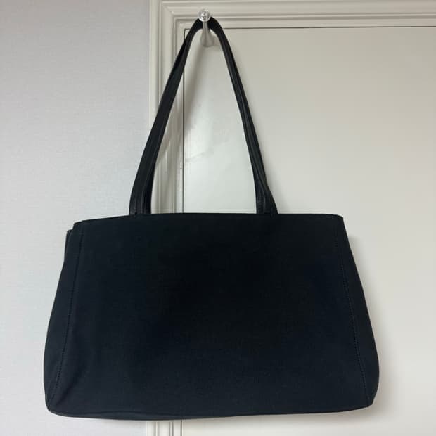 렉토 홀리데이 카바스백 블랙 미디움