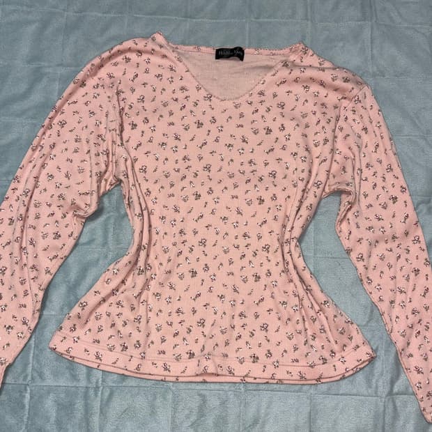빈티지 잔꽃 모리 세미 브이넥 롱슬리브 니트 이너티 레이어드 복숭아