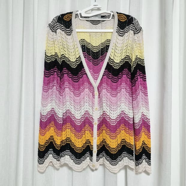 미쏘니 비스코스 니트 가디건 (55~66) 상태최상/하자없고 완전 깨끗