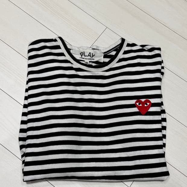 플레이 꼼데가르송 스트라이프 롱슬리브 티셔츠 블랙 화이트