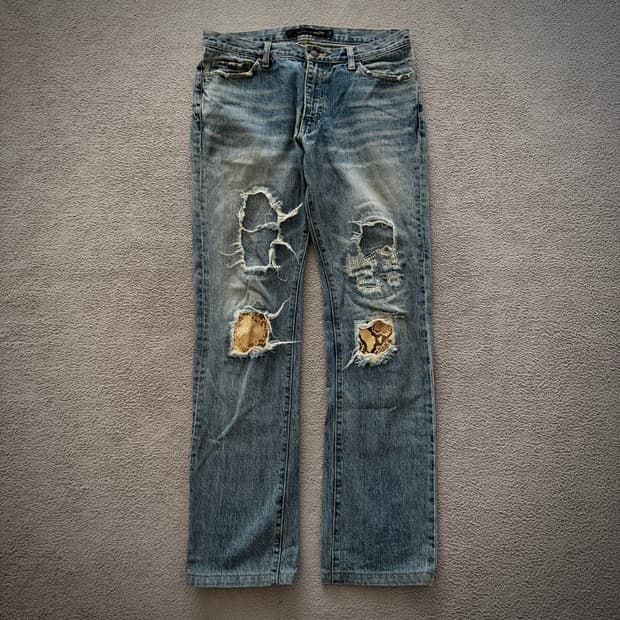 Schlussel destroyed pants