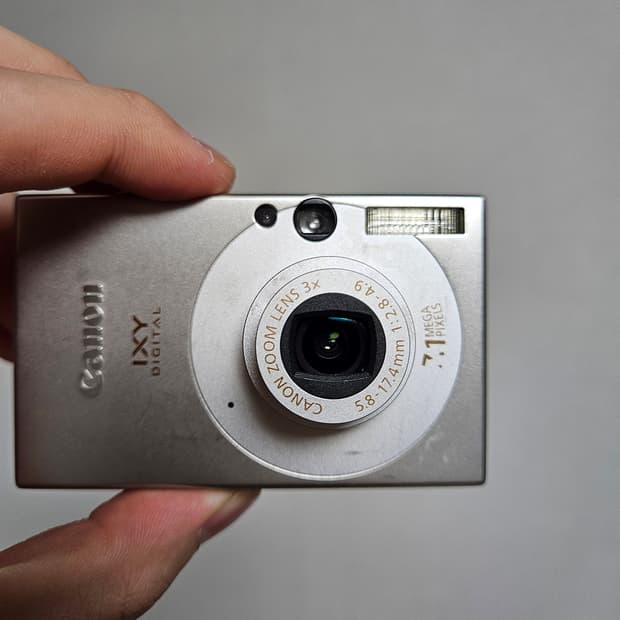 강민경 디카 캐논 IXY10 (IXUS70) 익시10