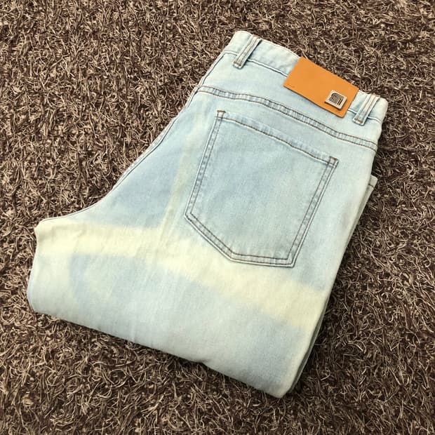 솔리드옴므 라이트 워싱 크로스 데님 팬츠