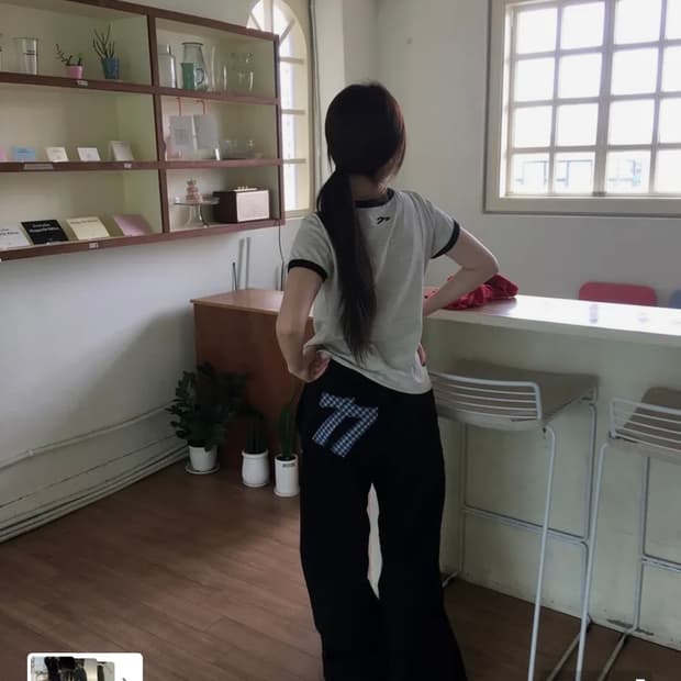 탄산마그네슘 77 아플리케 팬츠 블랙