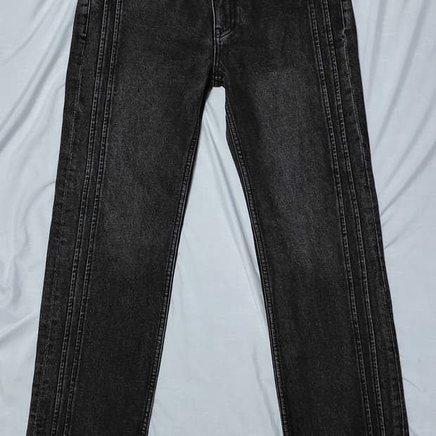 [48] 메종 미네드 센터 프레스 스냅 슬릿 데님 (흑청)