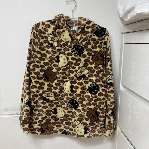 호피 갸루 키티 수면 플리스 후드티