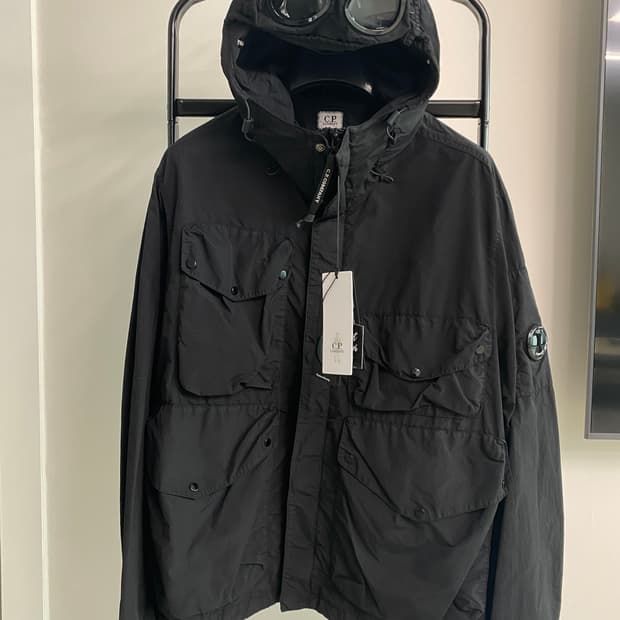 cp컴퍼니 26ss 플랫나일론 암렌즈&고글자켓 M