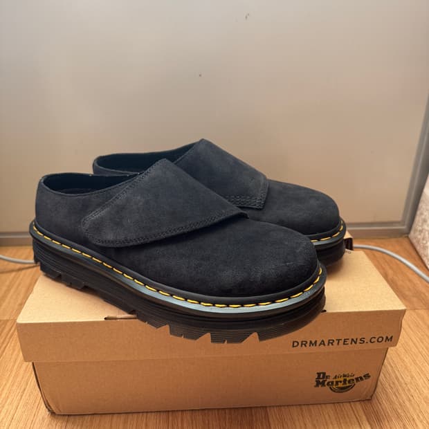 닥터마틴 제브잭 에니웨어 뮬 