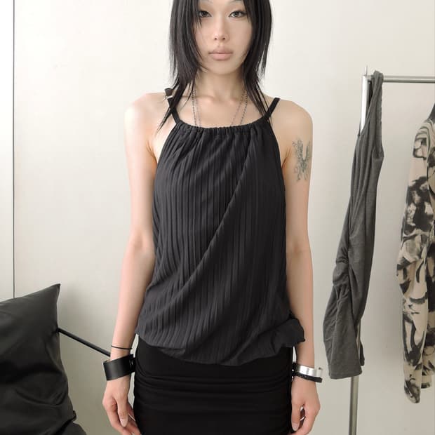 Black Pleated Adjustable Strap Tank Top