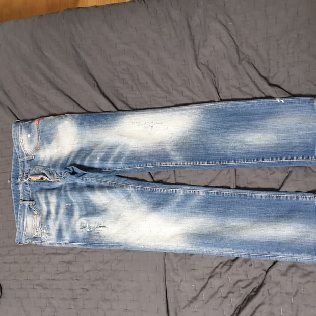 디스퀘어드2 네온 청바지