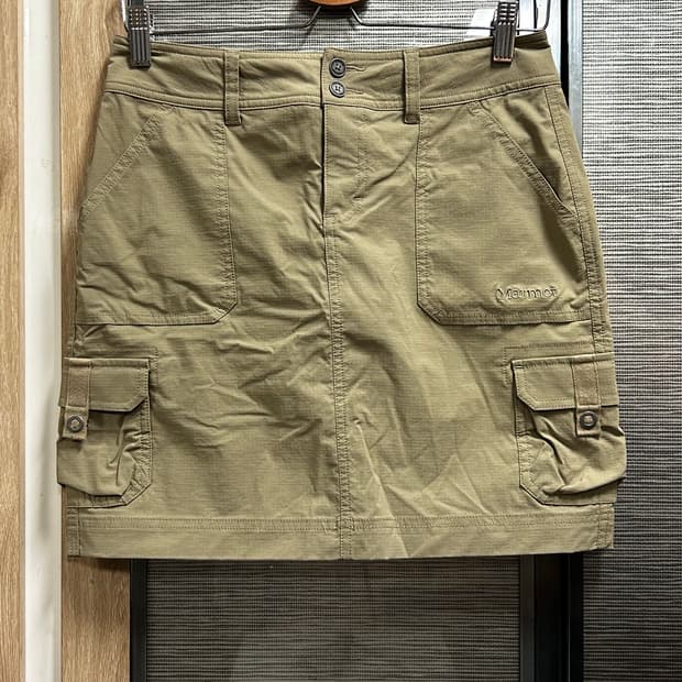 마모트 베이지 카고 미니스커트 30