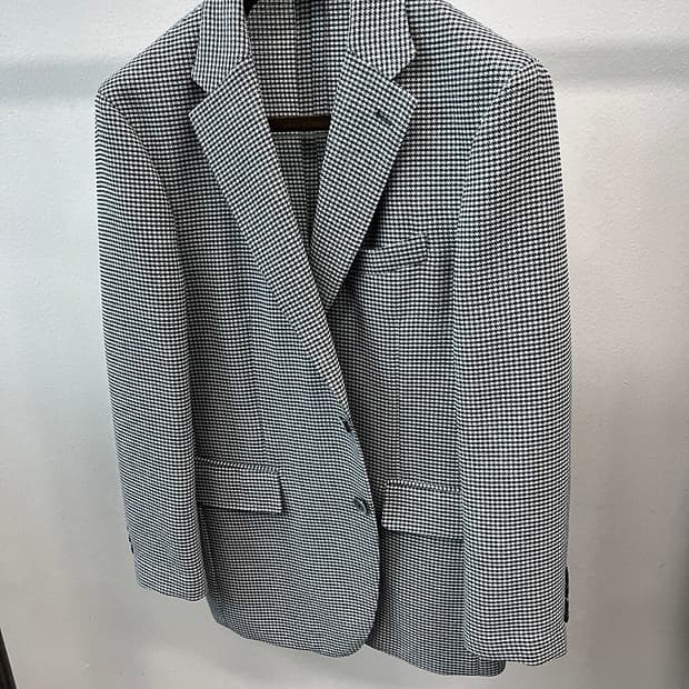 100-105) 닥스 스판자켓 