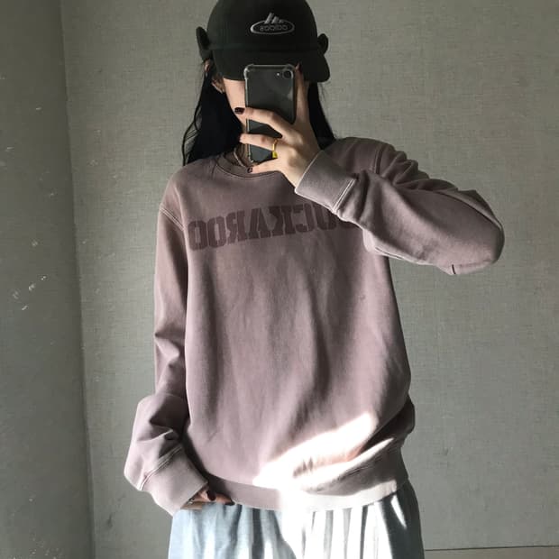 버카루 워시드 빅로고 맨투맨