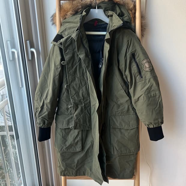 프런트로우x로우클래식 야상 자켓 파카