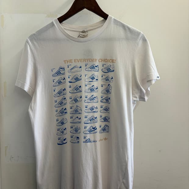 N269. 아디다스 빈티지 반팔