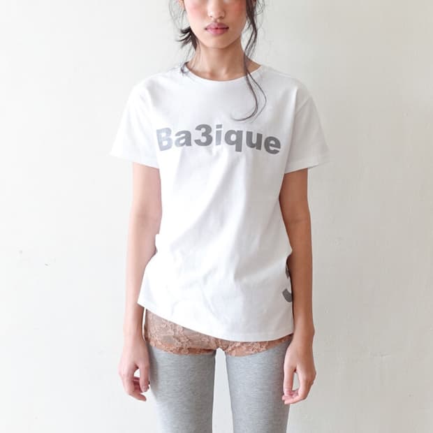 샵페어리 petit logo T-shirt white