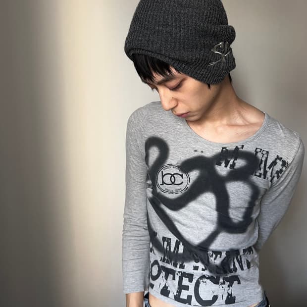 Bellus Closet 그래피티 롱 슬리브